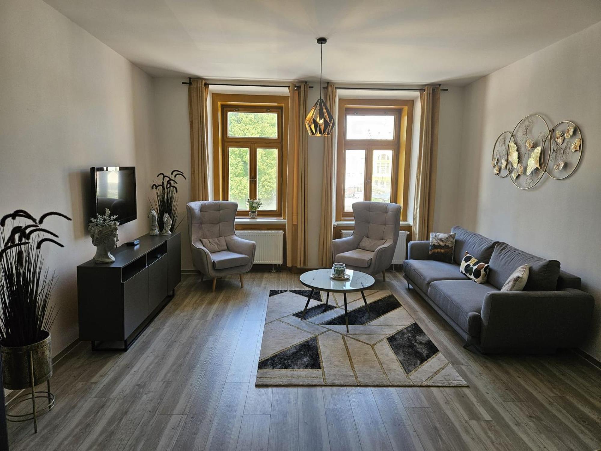 184 - Apartment